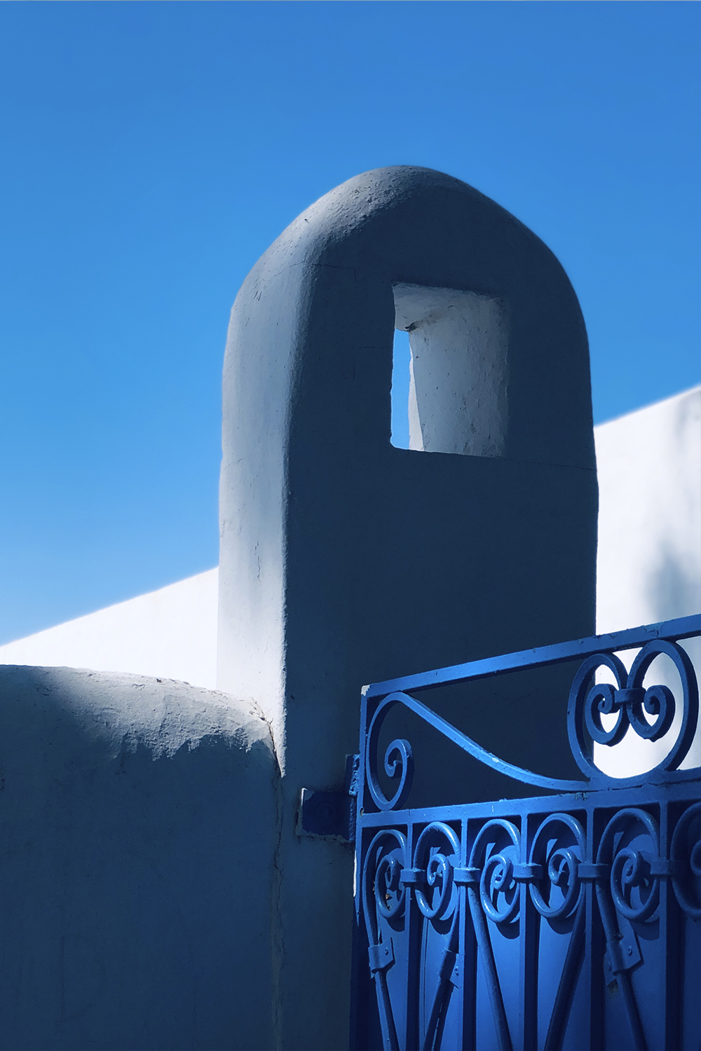 EYES .. Women in Nature